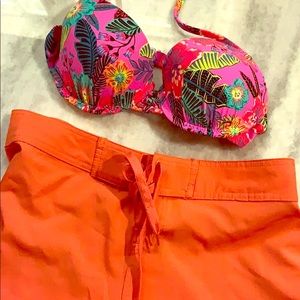 ☀️3 for $10 vacay item☀️ bikini top & swim shorts